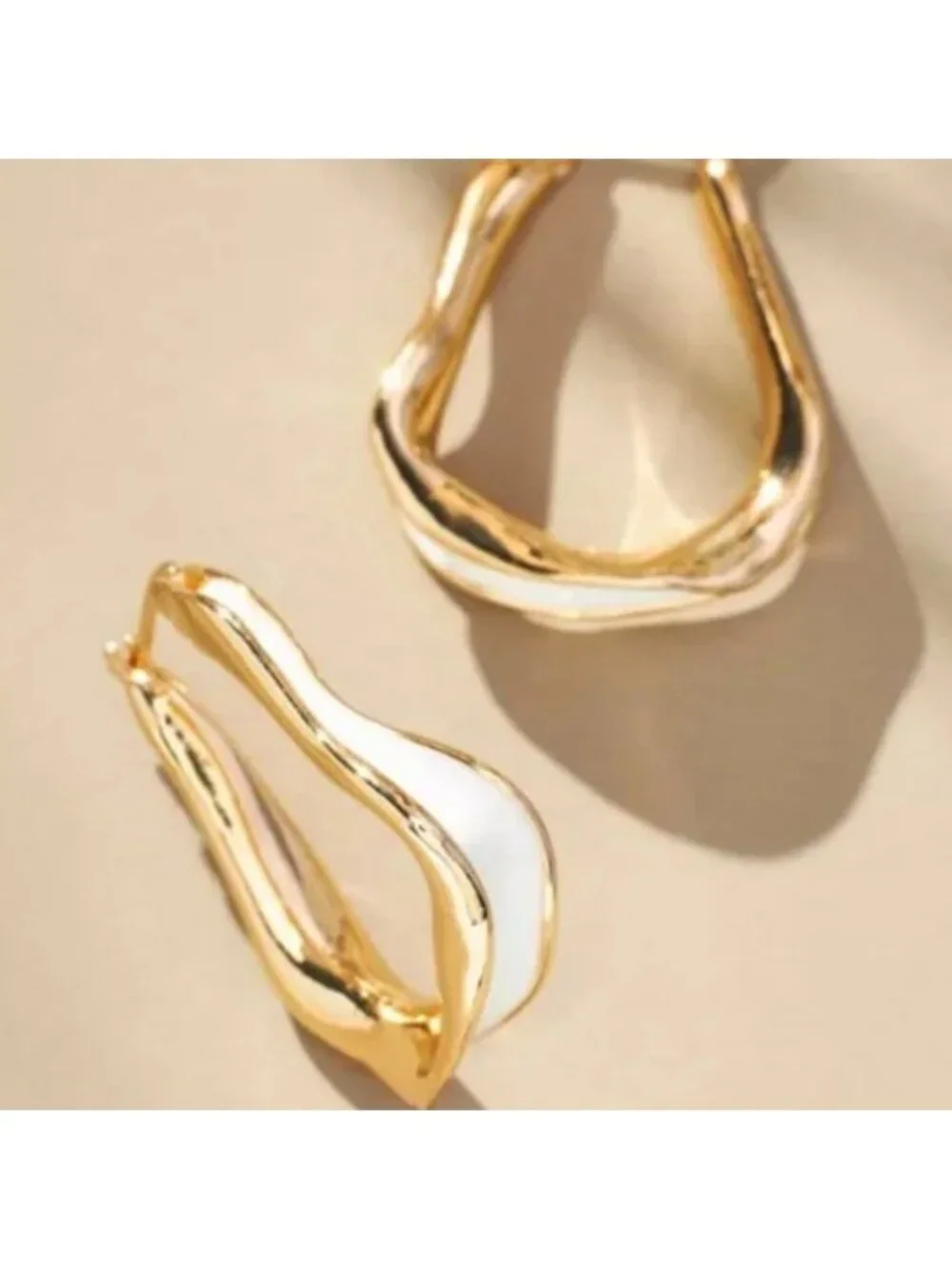 New! Anthropologie Gold Hoop Earrings (1050) NWOT